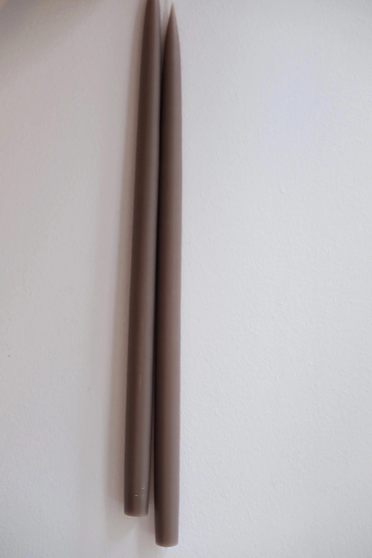Hånddyppede kronelys • 45 cm • Nougat brun - Image 3
