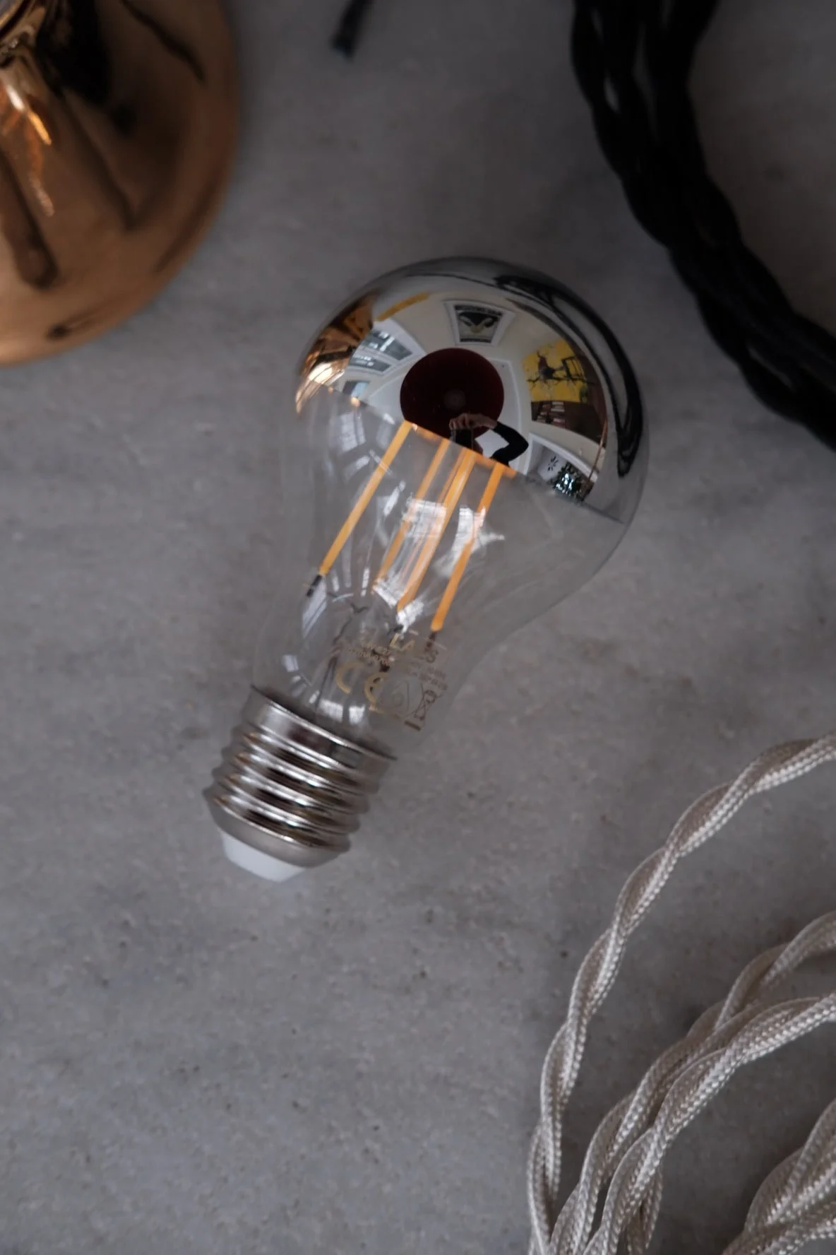 LED Pære • Top Spejl • Dæmpbar