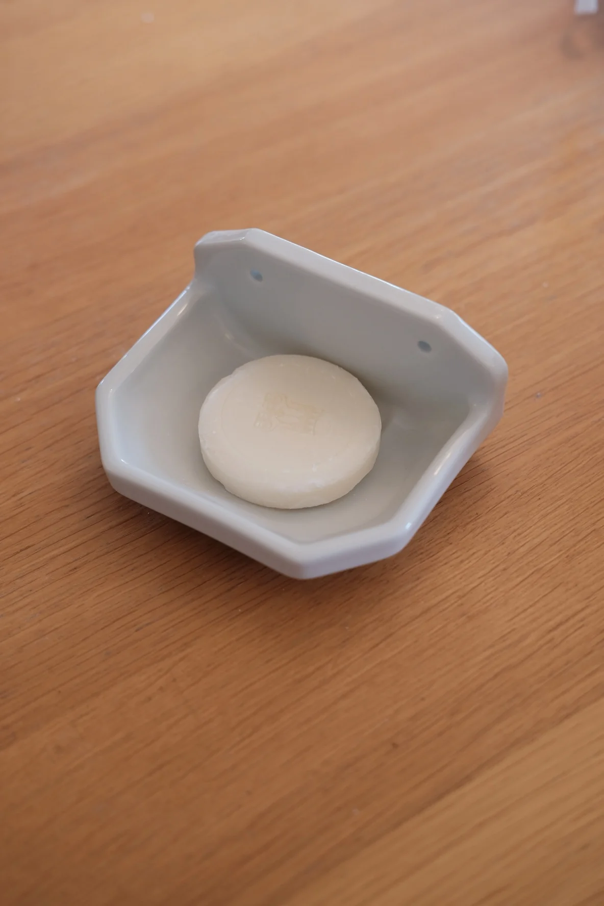 Vægophæng til sæbe • Porcelæn • Hvid - Image 4